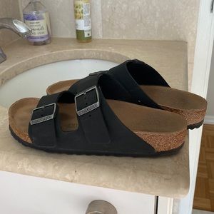 Black Birkenstock Size 39 Vegan Black Leather, worn only 4 times